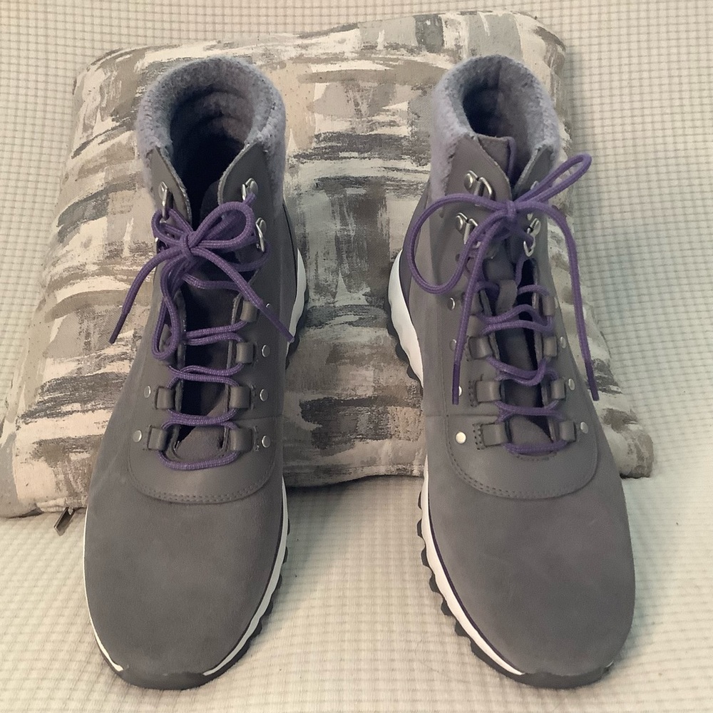 Cole Haan Hiker waterproof boots, Size 11B